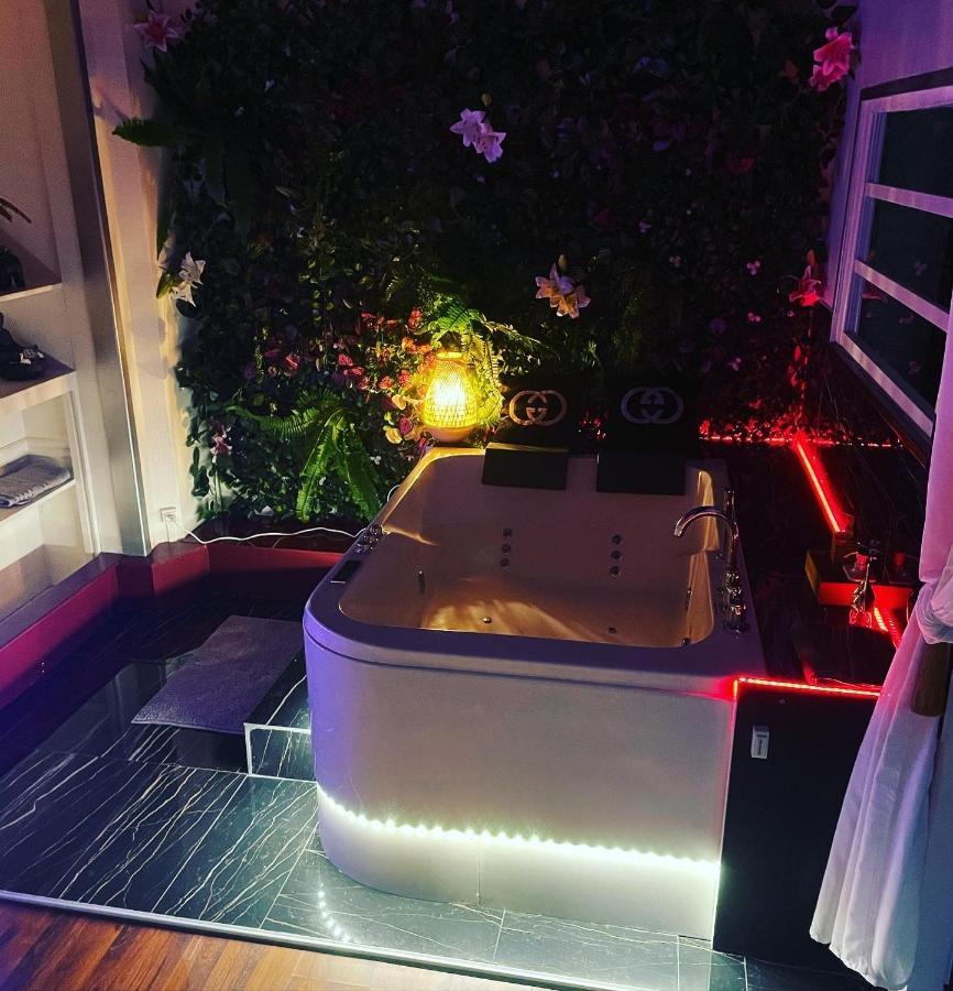 Jacuzzi 9Em Apartamento Paris Exterior foto